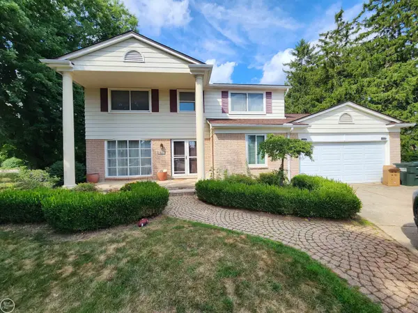 715 Abbey CT, RochesterHills, MI 48307