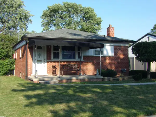 28204 Gladstone ST, StClairShores, MI 48081
