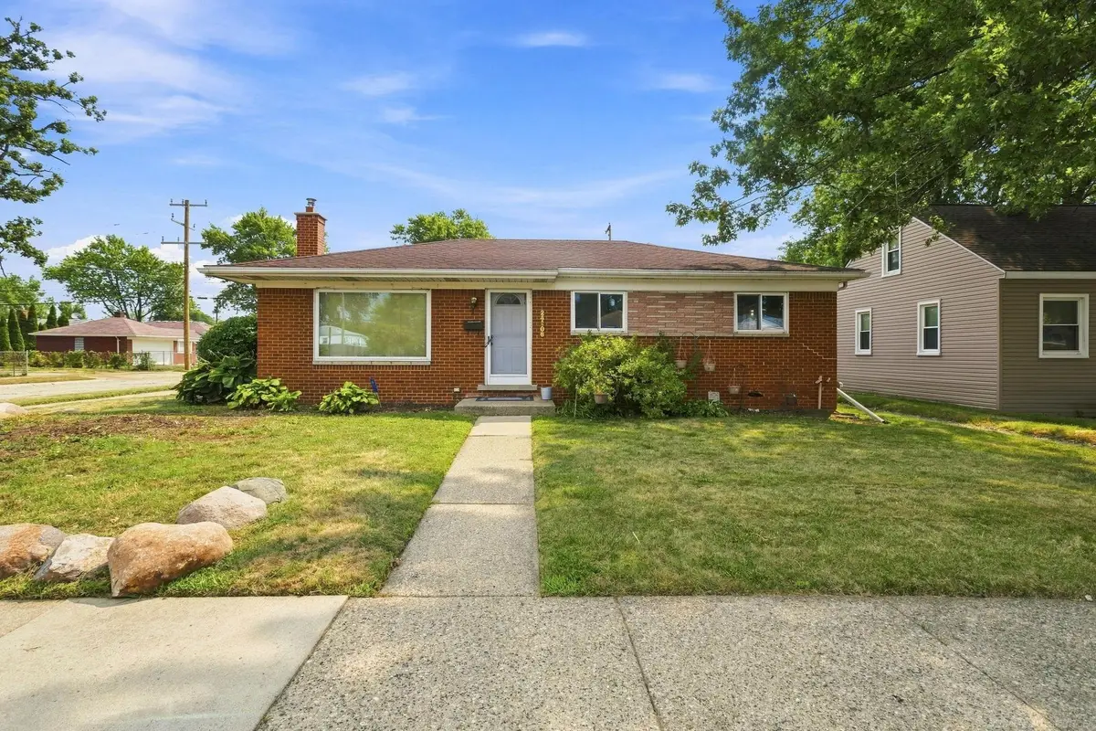 24306 Rosalind AVE, Eastpointe, MI 48021 - #1