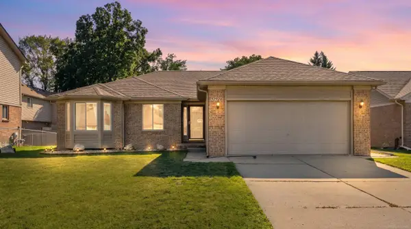 32926 Gallo LN, Warren, MI 48093