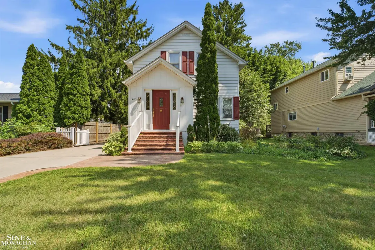 211 S Tenth St ST, Saint Clair, MI 48079 - #1