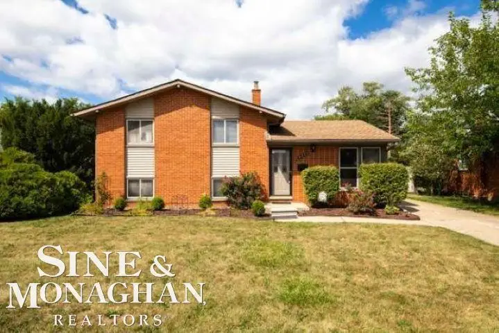 2331 Parliament DR, Sterling Heights, MI 48310 - #1