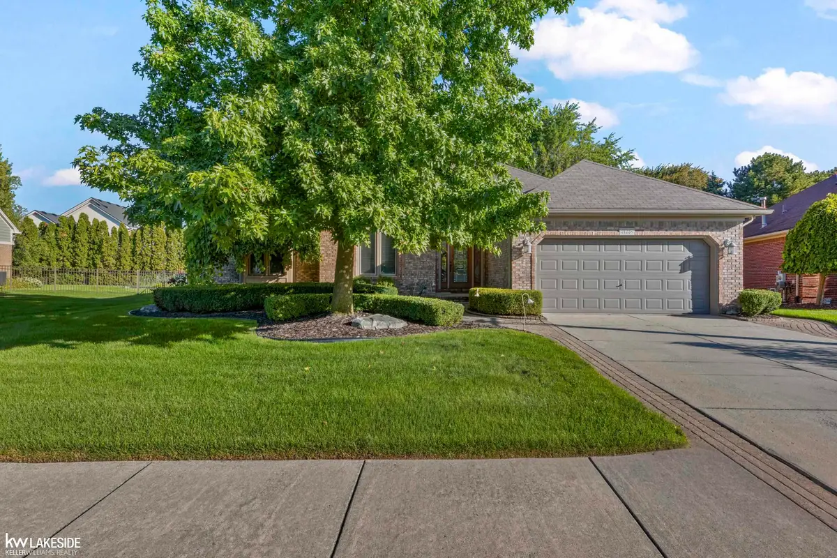 21225 Parkstone DR, Macomb, MI 48044 - #1