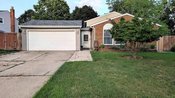 1826 Windingway DR, Wixom, MI 48393