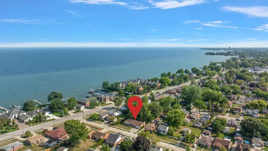 22830 Visnaw ST, Saint Clair Shores, MI 48081 - #3