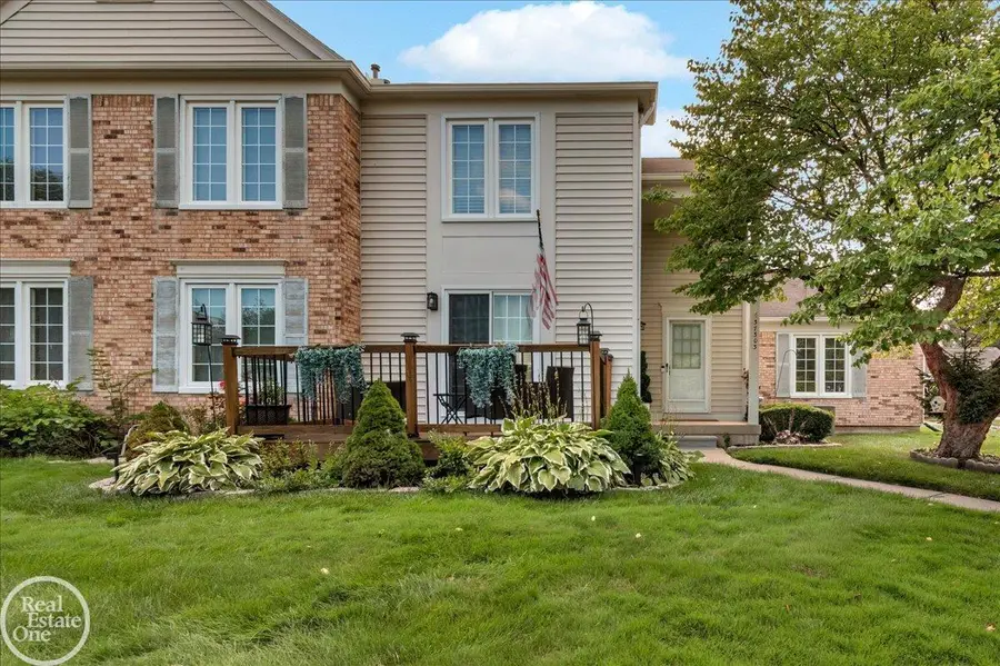37303 Stonegate CIR, Clinton Township, MI 48036 - #2
