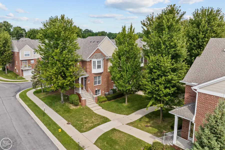 6013 Windemere LN, Utica, MI 48316 - #3