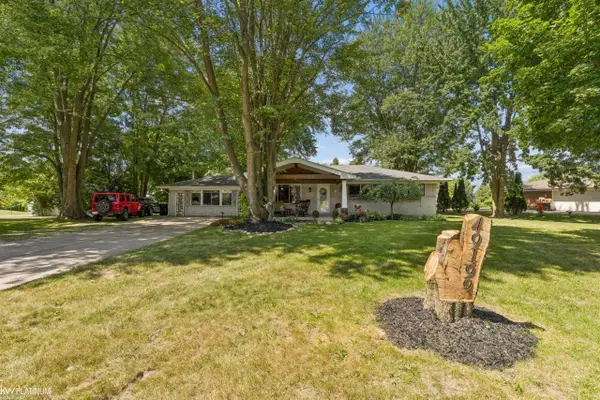 49199 Fairchild RD, Macomb, MI 48042