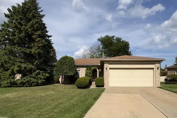48150 Virginia CT, Macomb, MI 48044