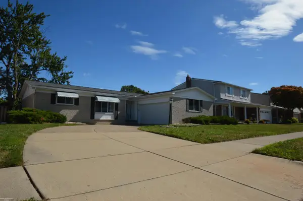 22825 Newberry ST, StClairShores, MI 48080