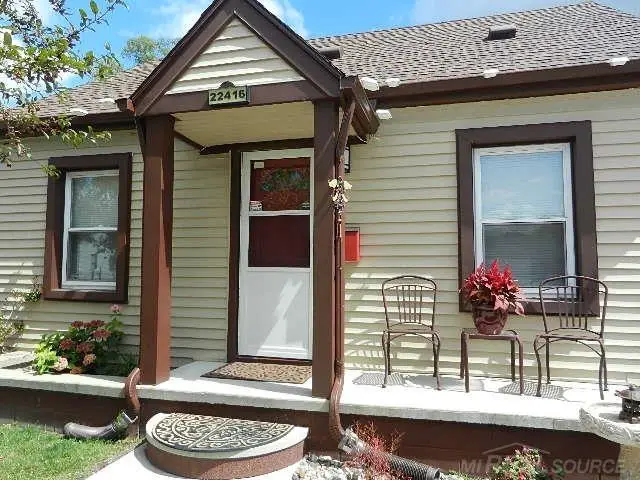 22416 Columbus AVE, Warren, MI 48089 - #2