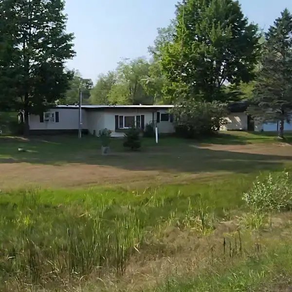 9796 Lake of the Woods rd RD, Mancelona, MI 49659