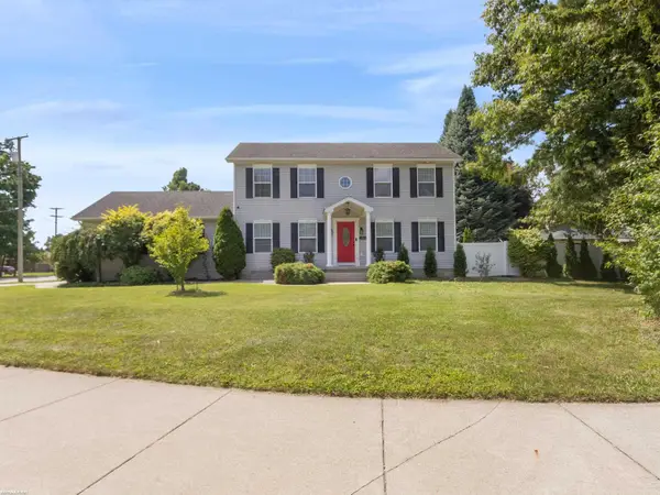 53053 Washington ST, NewBaltimore, MI 48047