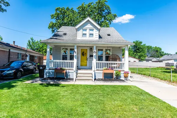27547 Brinker ST, Roseville, MI 48066
