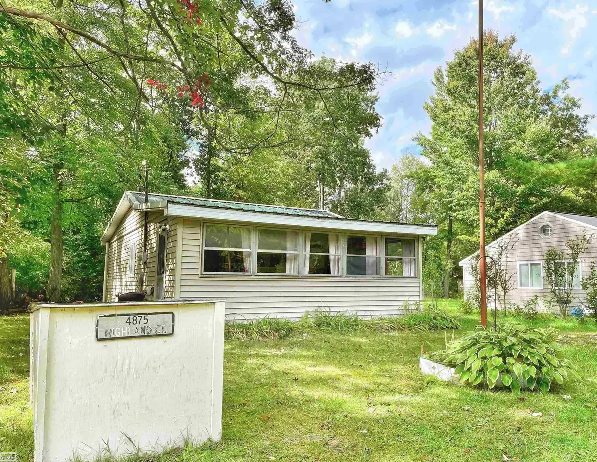 4875 Highland CT, Harrison, MI 48625 - #1