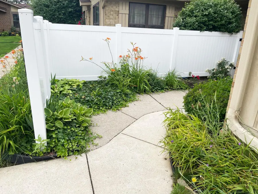 2684 Roundtree DR, Troy, MI 48083 - #3