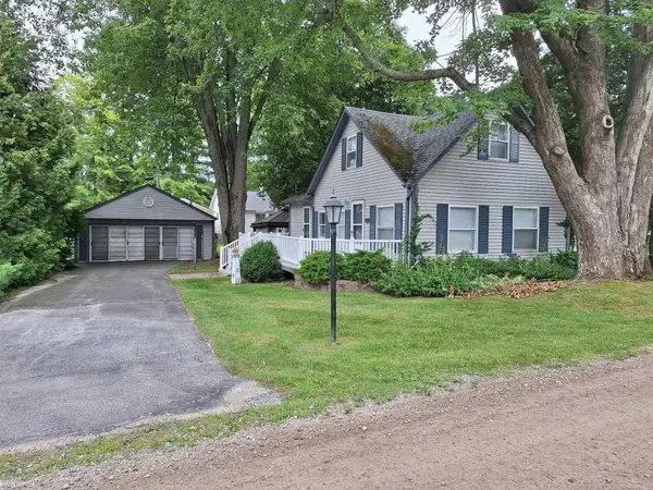 7420 Birchcrest RD, Lexington, MI 48450