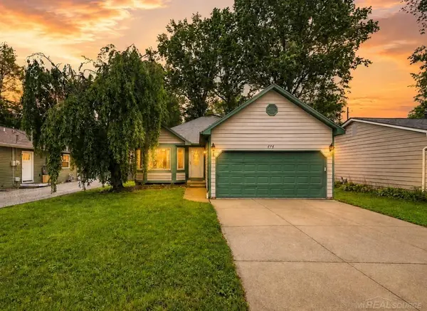 474 Maple, Algonac, MI 48001