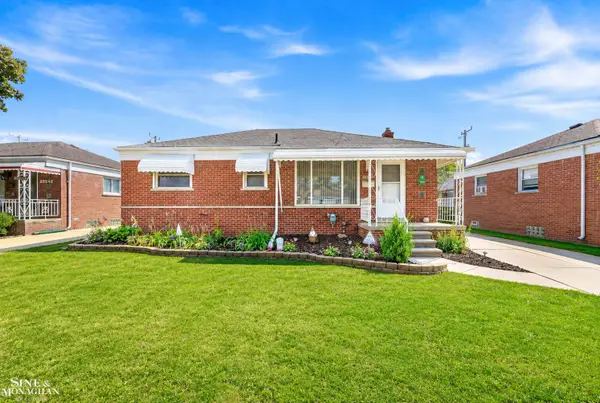 29242 Joan ST, StClairShores, MI 48081