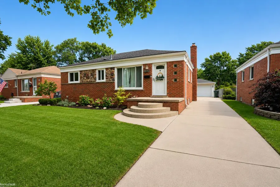 28912 Joan ST, Saint Clair Shores, MI 48081 - #2