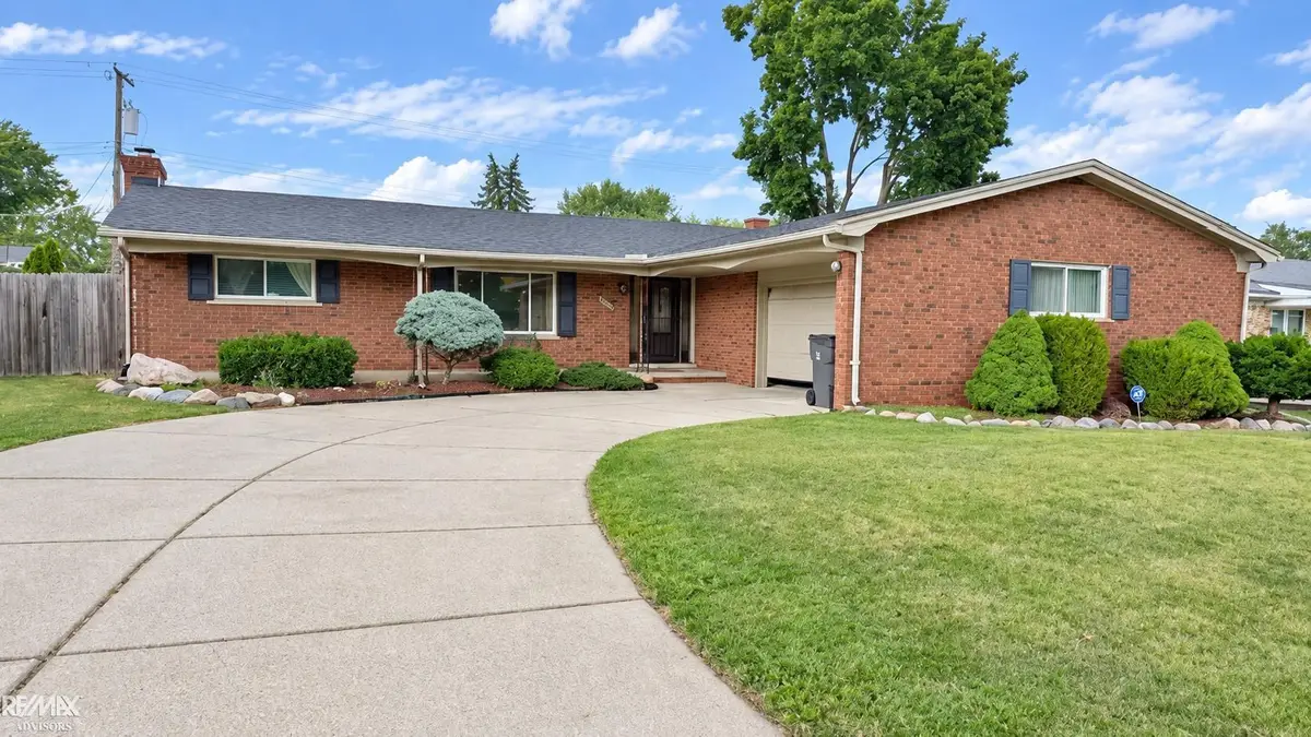 35358 Bobcean RD, Clinton Township, MI 48035 - #1