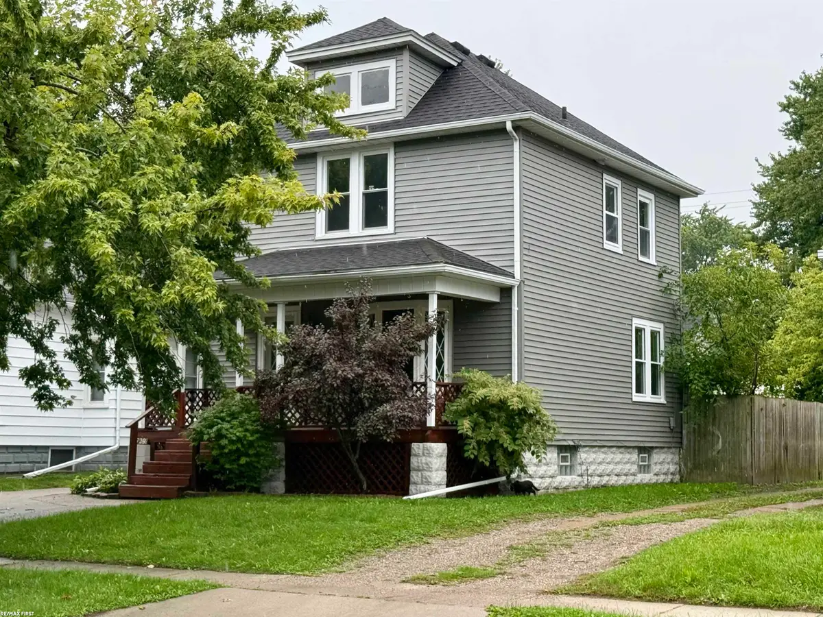 729 13th ST, Port Huron, MI 48060 - #1