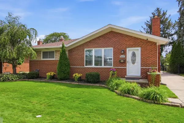 28527 Adler DR, Warren, MI 48088