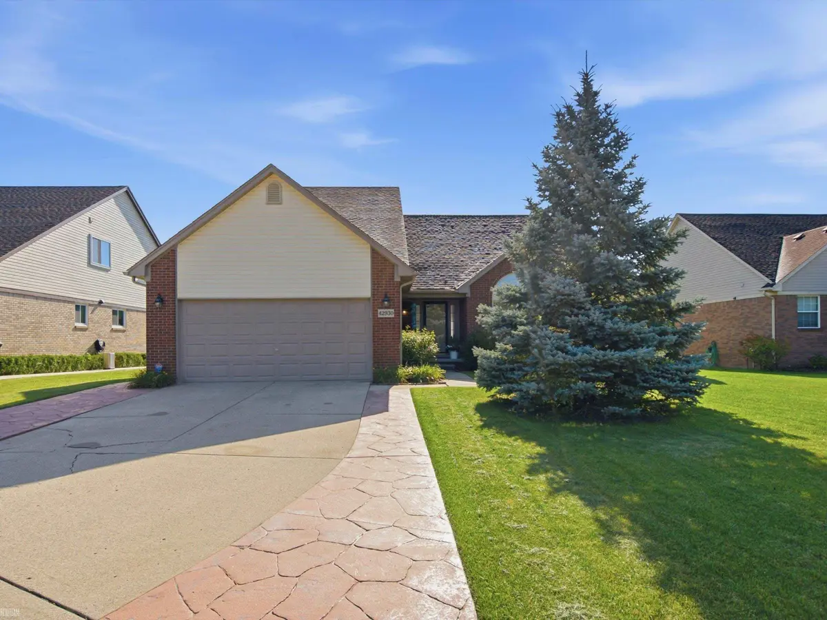 42930 Little RD, Clinton Township, MI 48036 - #1