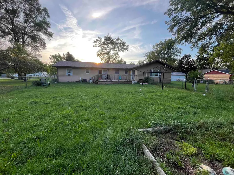 390 6th ST, Cedar Springs, MI 49319 - #2