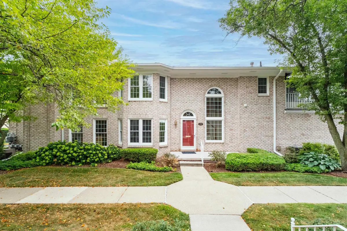 172 Windwood Pointe AVE, Saint Clair Shores, MI 48080 - #1