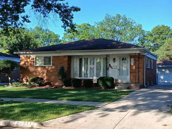 28811 Rockwood ST, StClairShores, MI 48081
