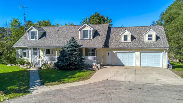 5830 Bishop RD, Almont, MI 48003