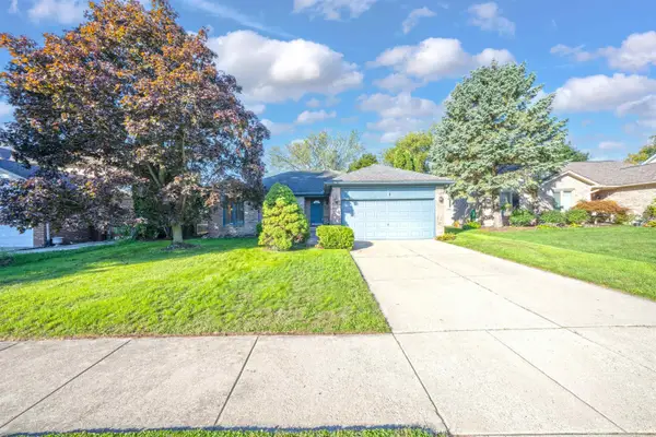 46857 Amberwood DR, ShelbyTwp, MI 48317