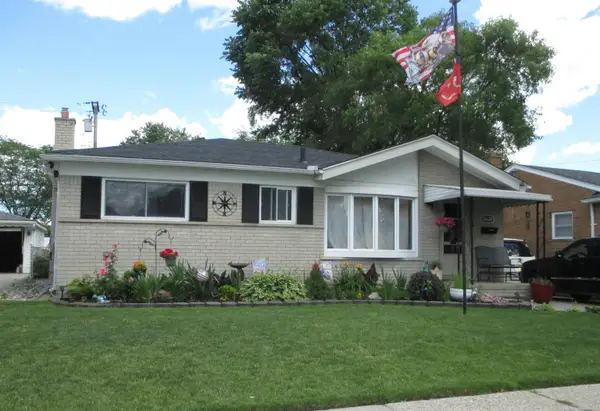 24624 Marine AVE, Eastpointe, MI 48021