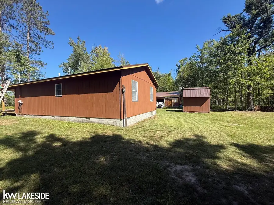 1561 W Helmer Lake RD, Mio, MI 48647 - #2
