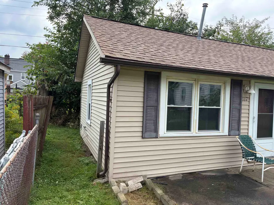 117 High Street ST, Mount Clemens, MI 48043 - #2