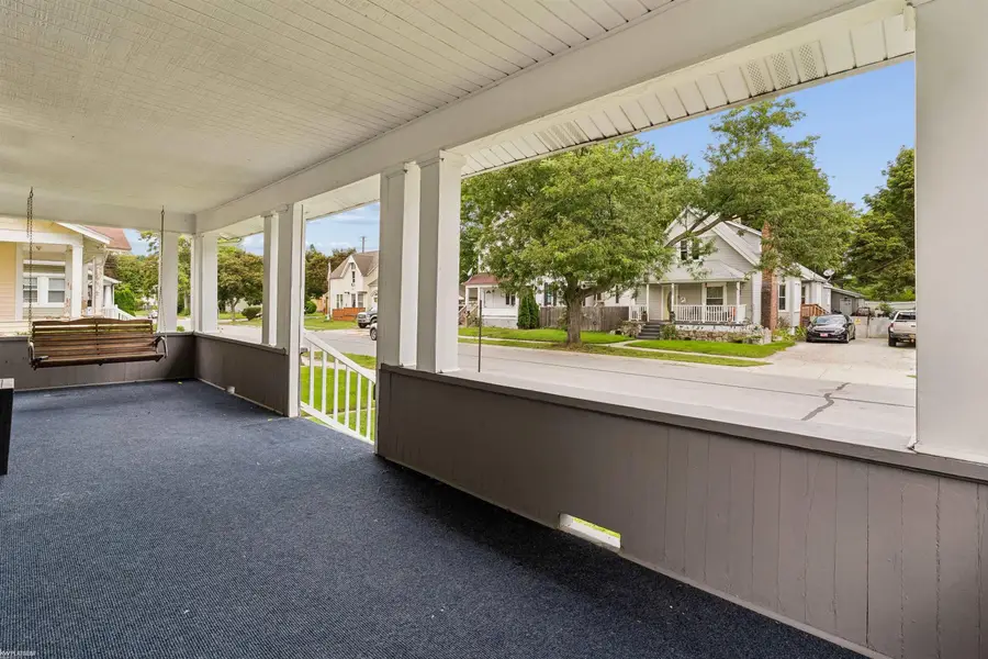 722 Tunnel ST, Port Huron, MI 48060 - #3