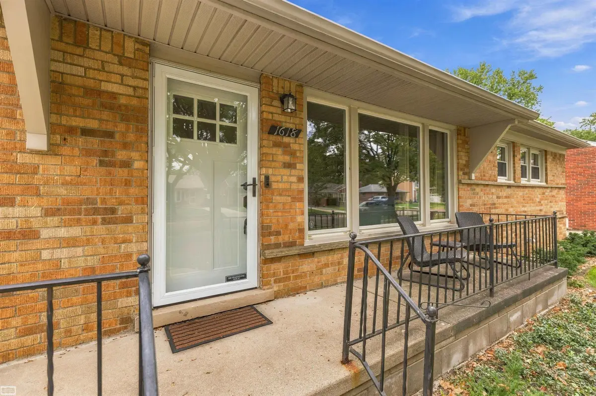 1618 Ottawa DR, Royal Oak, MI 48073 - #1