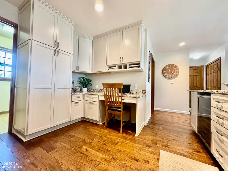 601 N Riverside AVE, Saint Clair, MI 48079 - #2