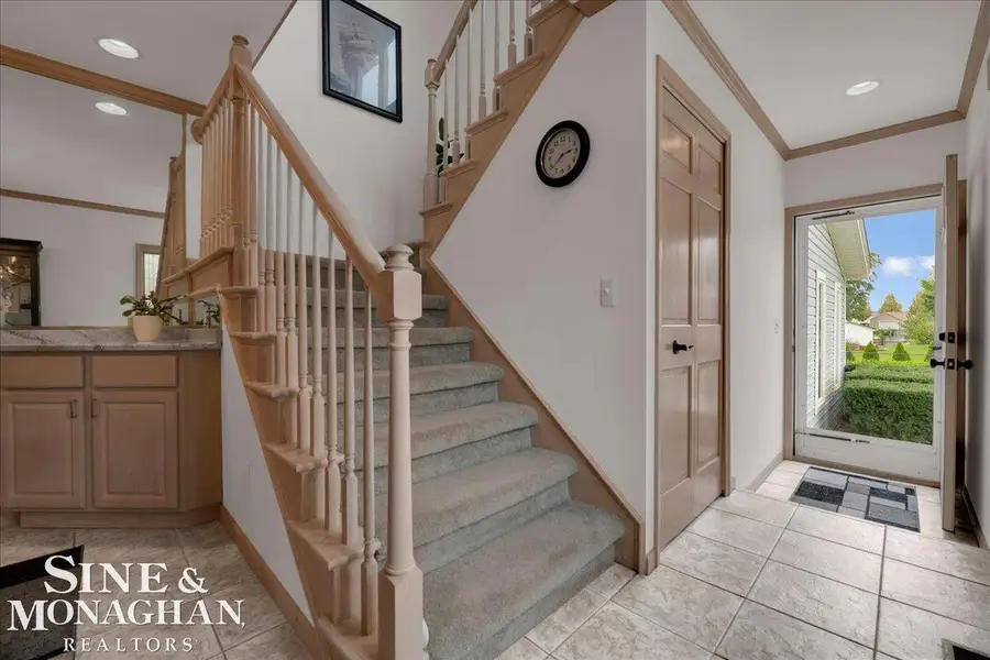 150 Kenyon DR, Algonac, MI 48001 - #3