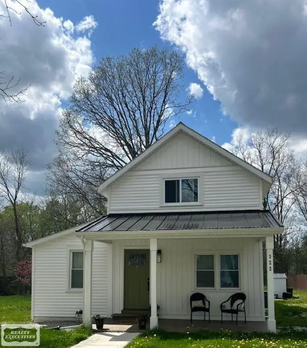 322 Cherry ST, Almont, MI 48003