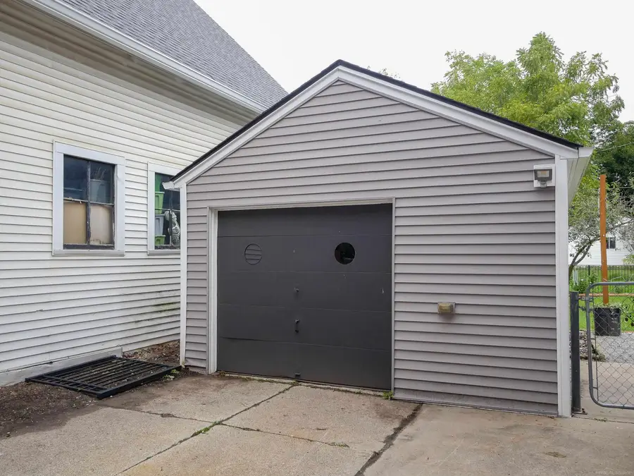 22761 W Main RD, Armada, MI 48005 - #3