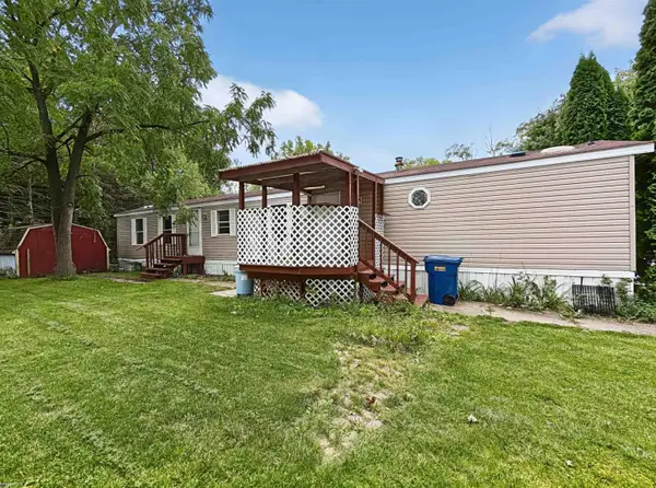 225 Warwick  WAY, AuburnHills, MI 48326