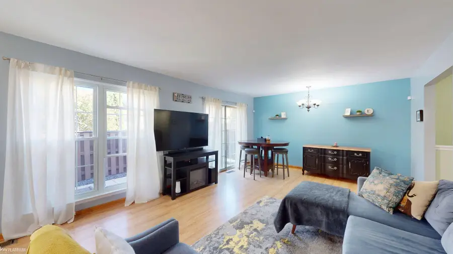 39497 Heatherheath DR, Clinton, MI 48038 - #3