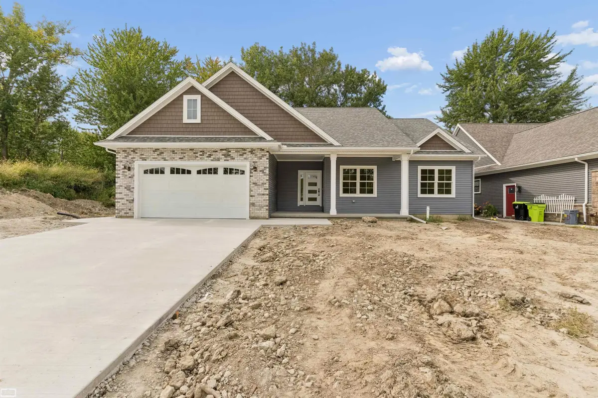 39159 Chart ST, Harrison Township, MI 48045 - #1