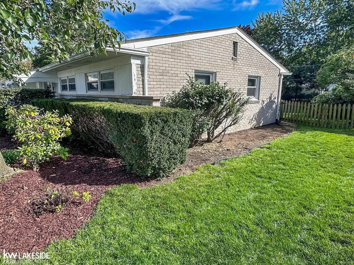 8540 Timberline DR, Shelby, MI 48316 - #1