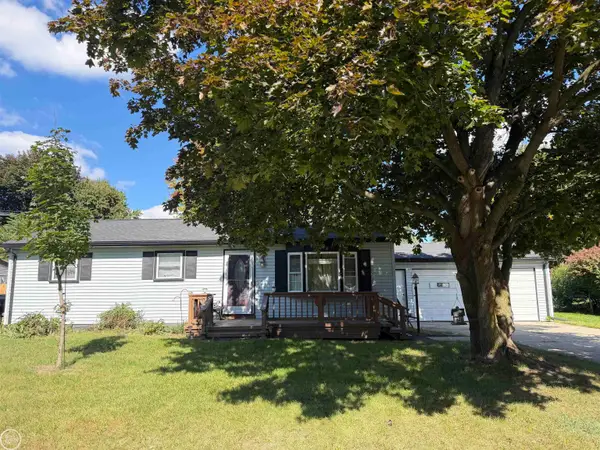 4241 Kingmont DR, ShelbyTwp, MI 48317