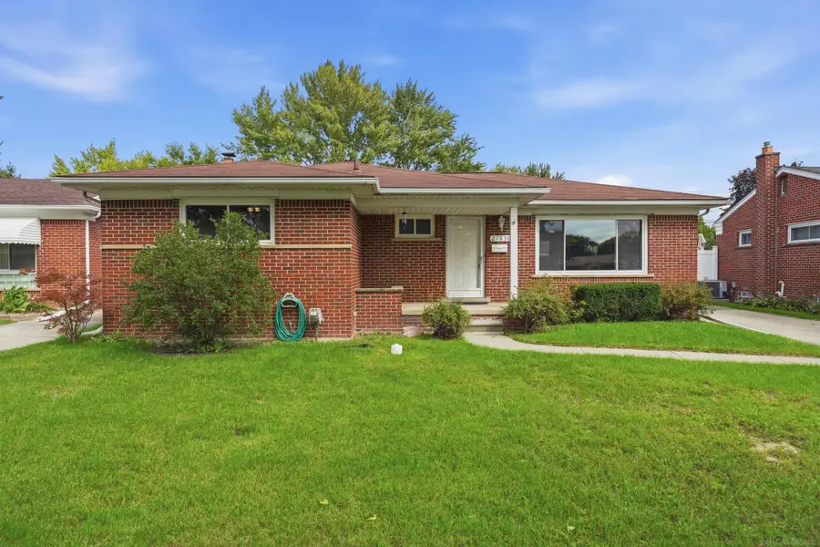 27830 Lorraine ST, Warren, MI 48093 - #2