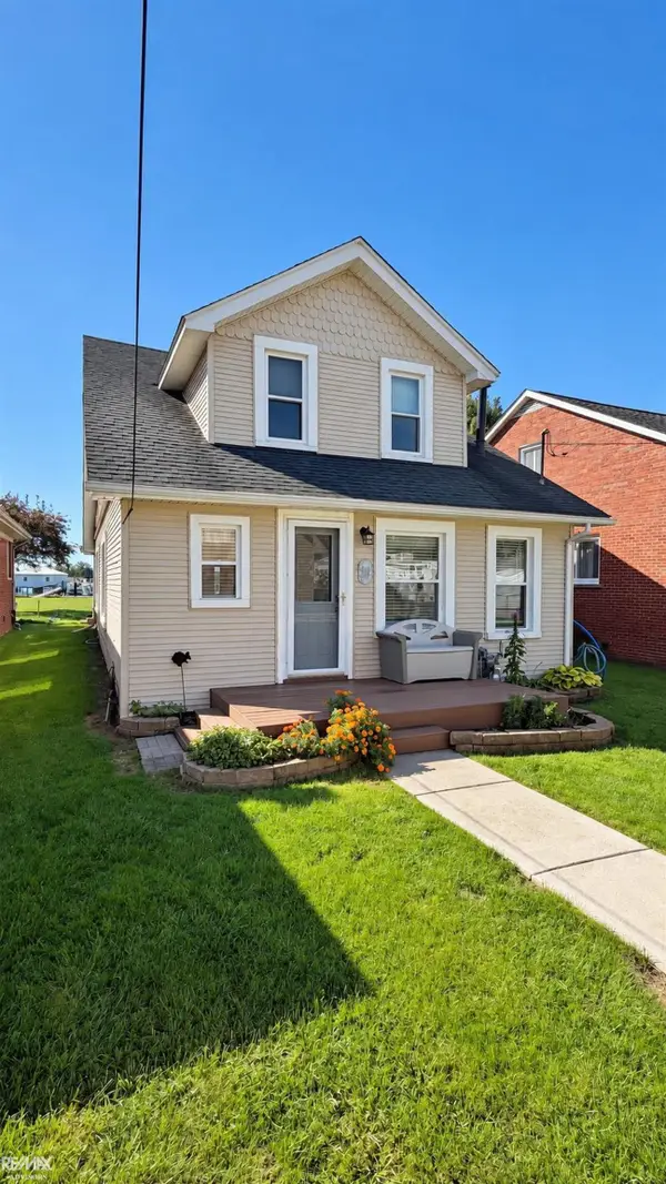 5915 Pointe Tremble RD, Algonac, MI 48001
