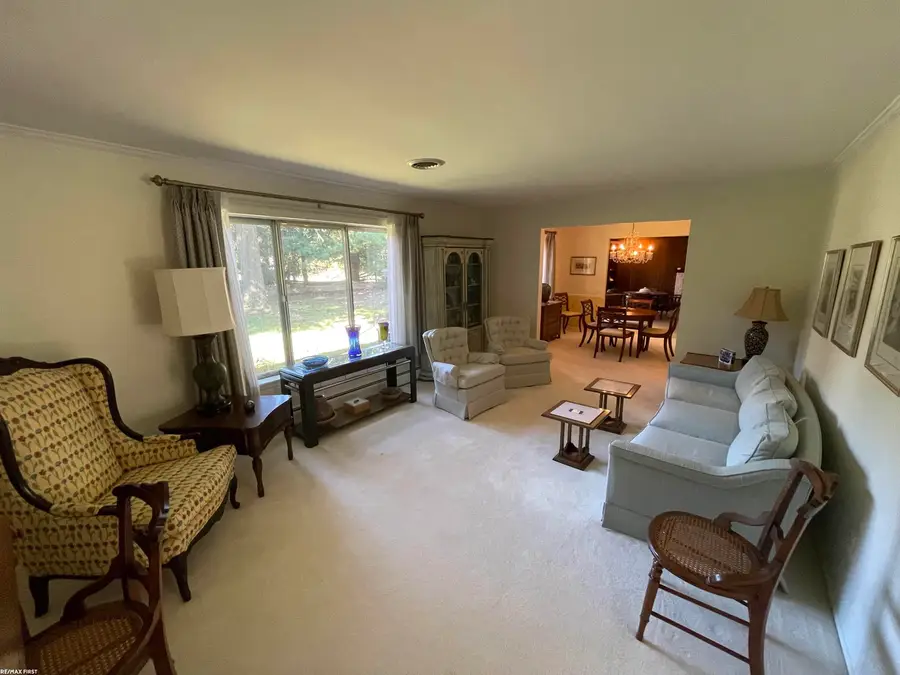 37431 Tall Oak DR, Clinton Township, MI 48036 - #3